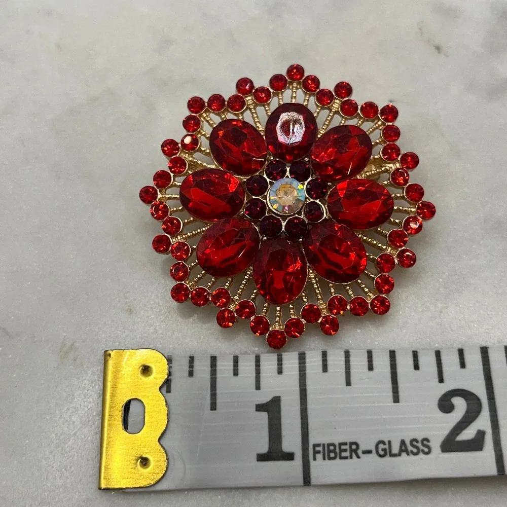 Flower Sunburst Brooch Pin Red Aurora Borealis Rhinestone Crystal New Accessory - Picture 4 of 5